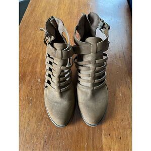 G by Guess brown woven chunky heel ankle boots  8.5